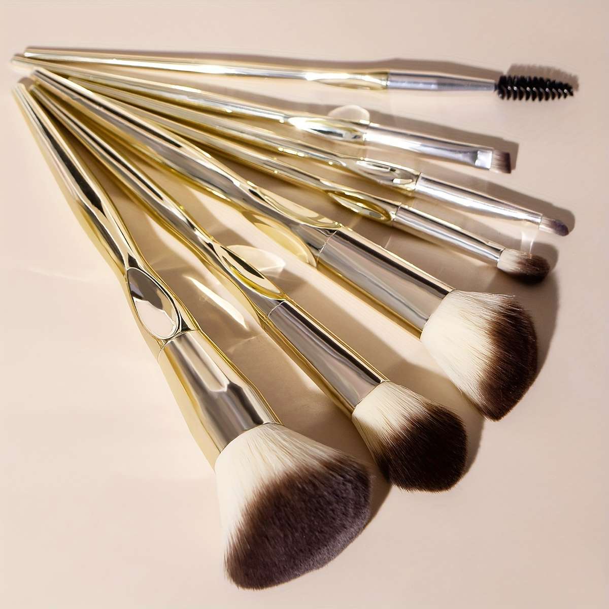 Makeup Brush Set Color 7Pcs Light Golden