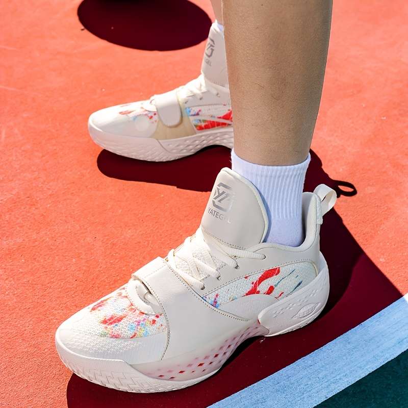 Sneakers Beige Red Size Uk 7.5