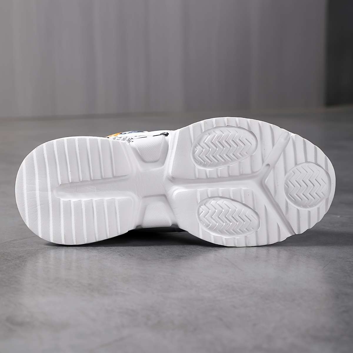 Sneakers Color White And Black Sizeuk 4