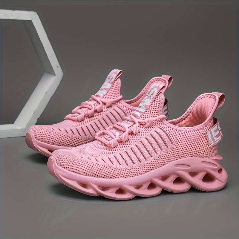 Sneakers Color Pink Color Sizeuk 6 Big Kid