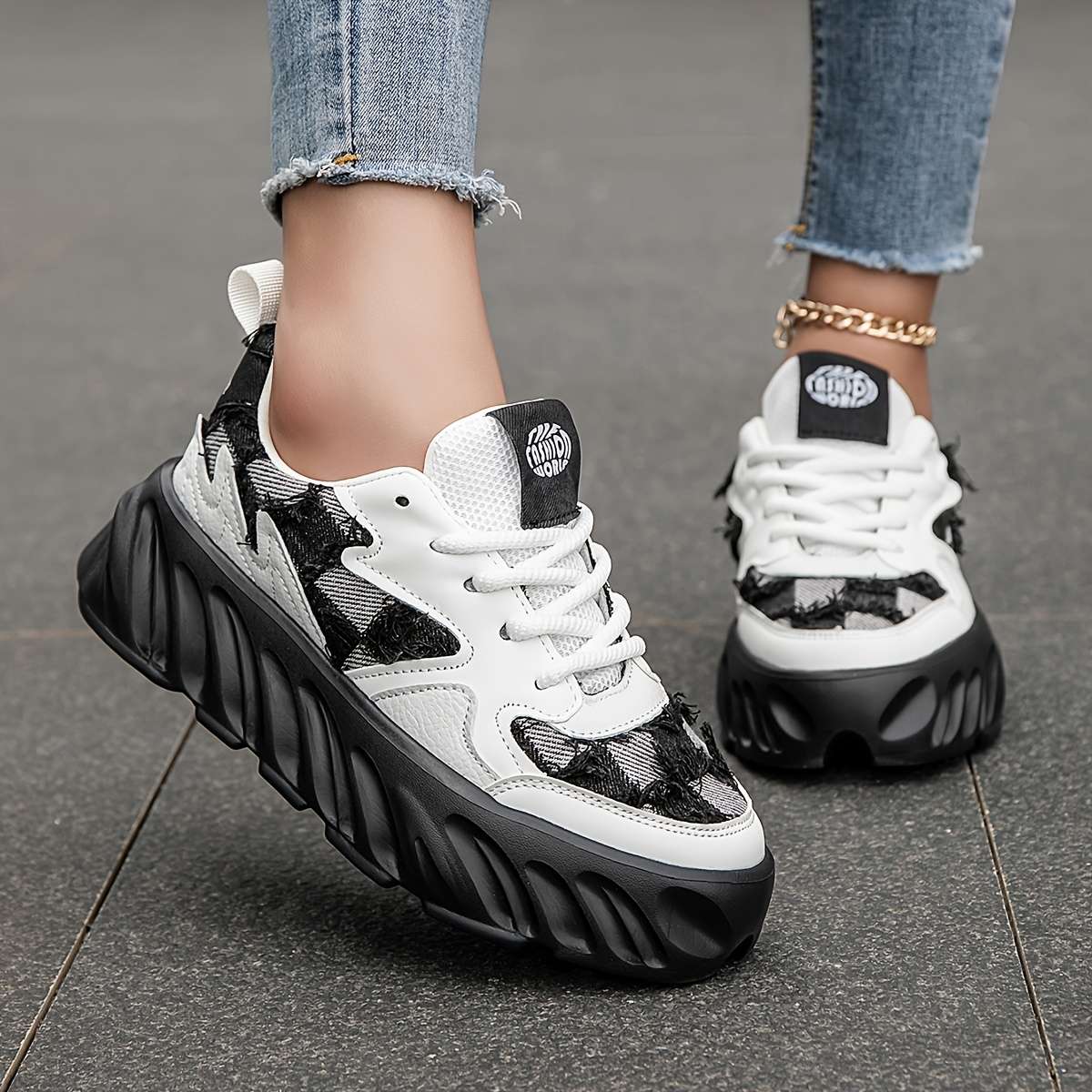 Women S Sneakers Color White And Black Sizeuk 5