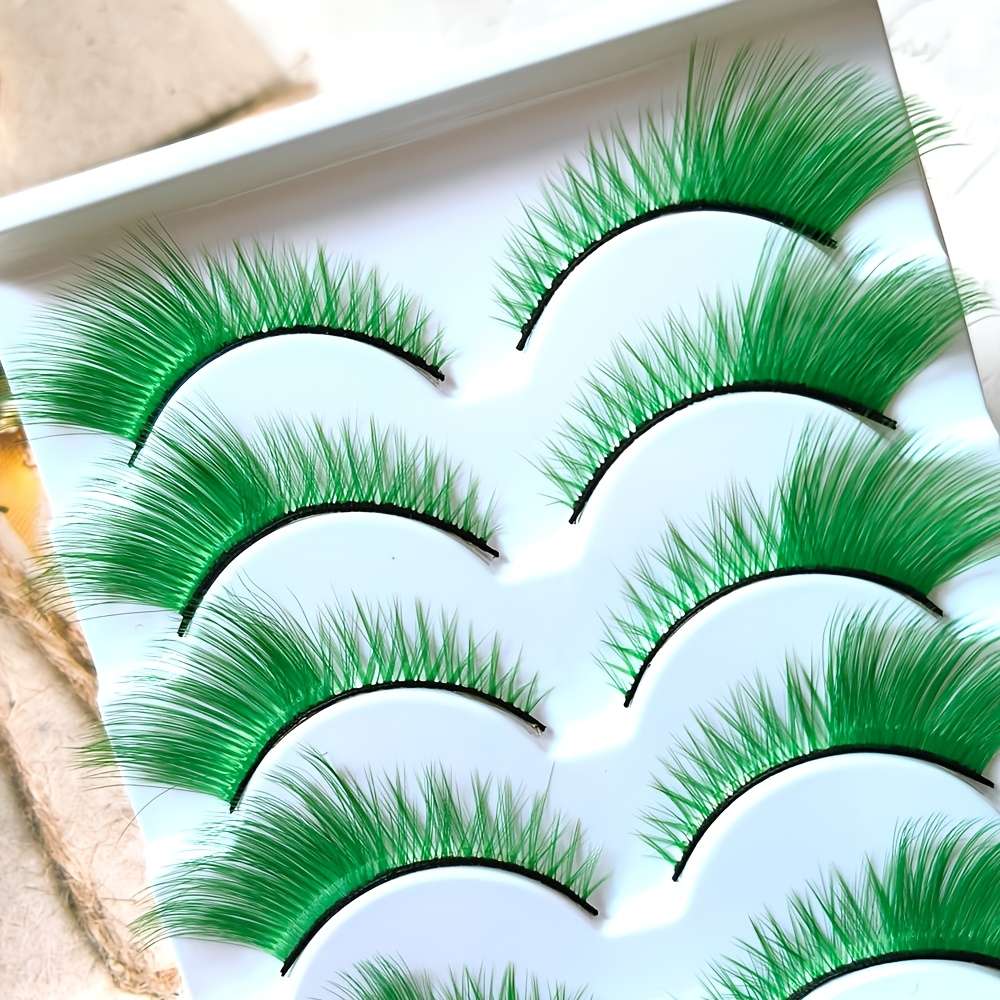 Natural C Curl Lash Extensions Model Red 15mm