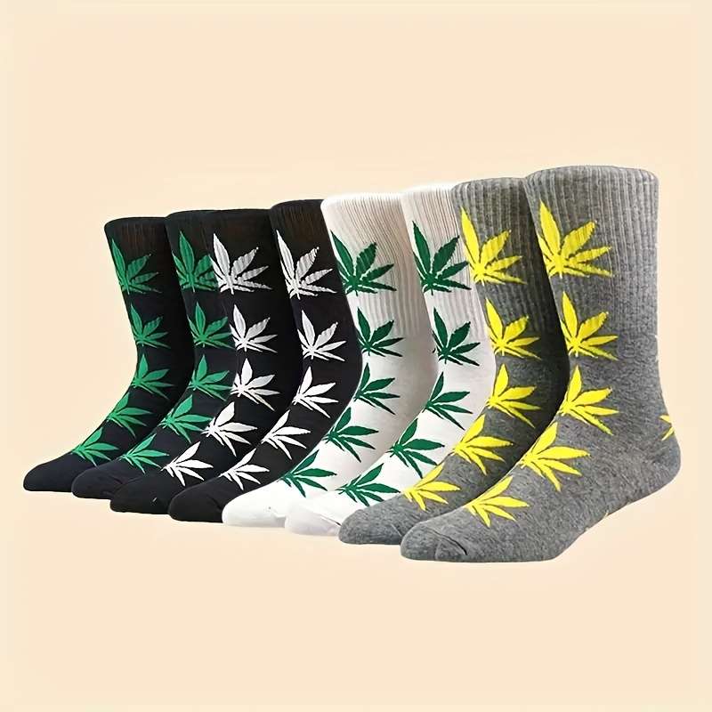 1 Pair White Green Asian One Size Socks