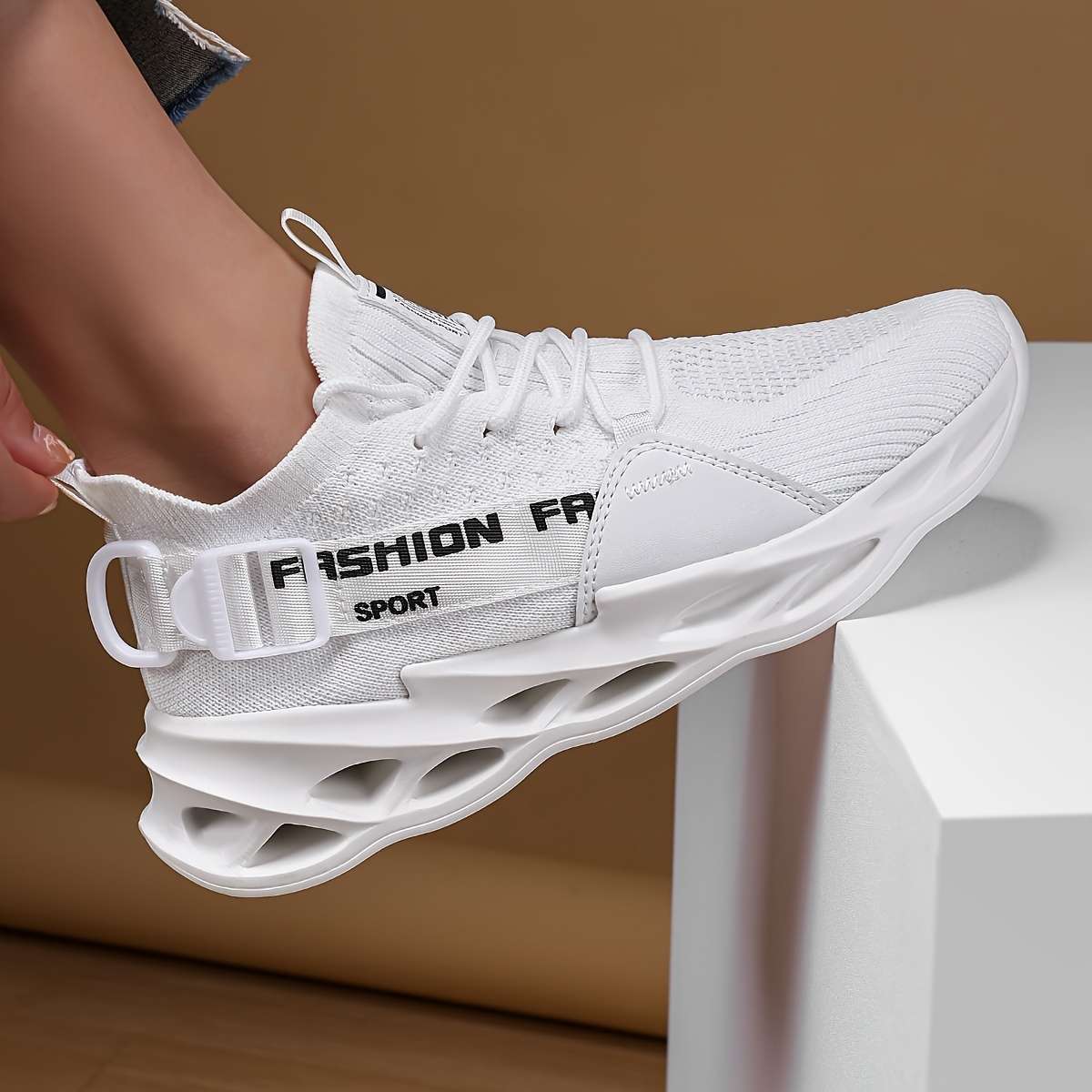 Women S Sneakers Color White Sizeuk 9