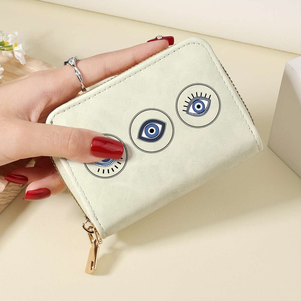 Stylish Eye Print Wallet With Zipper Closure Multiple Card Slots Nylon Lininglightweight