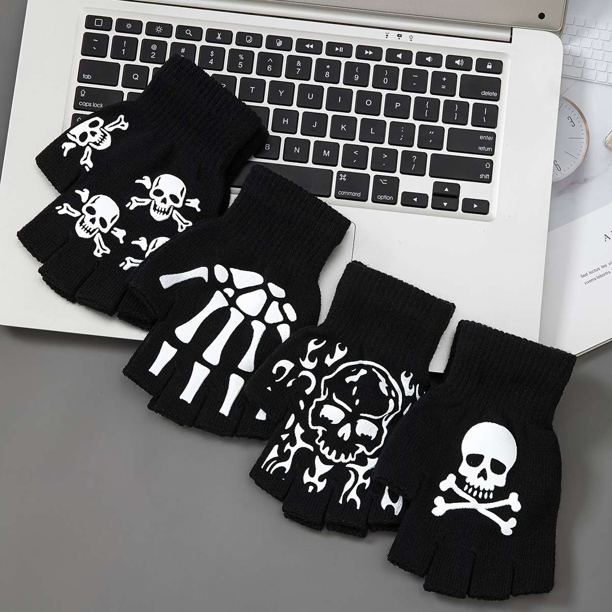 Gloves Style D