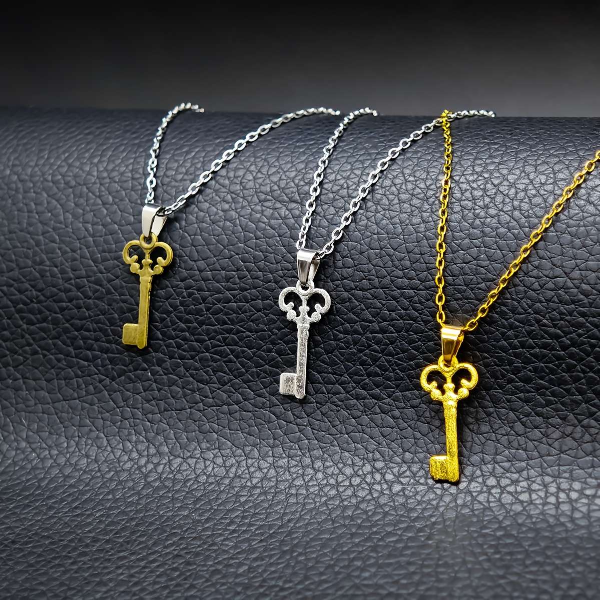 Womens Necklace Color 3Pcs Set