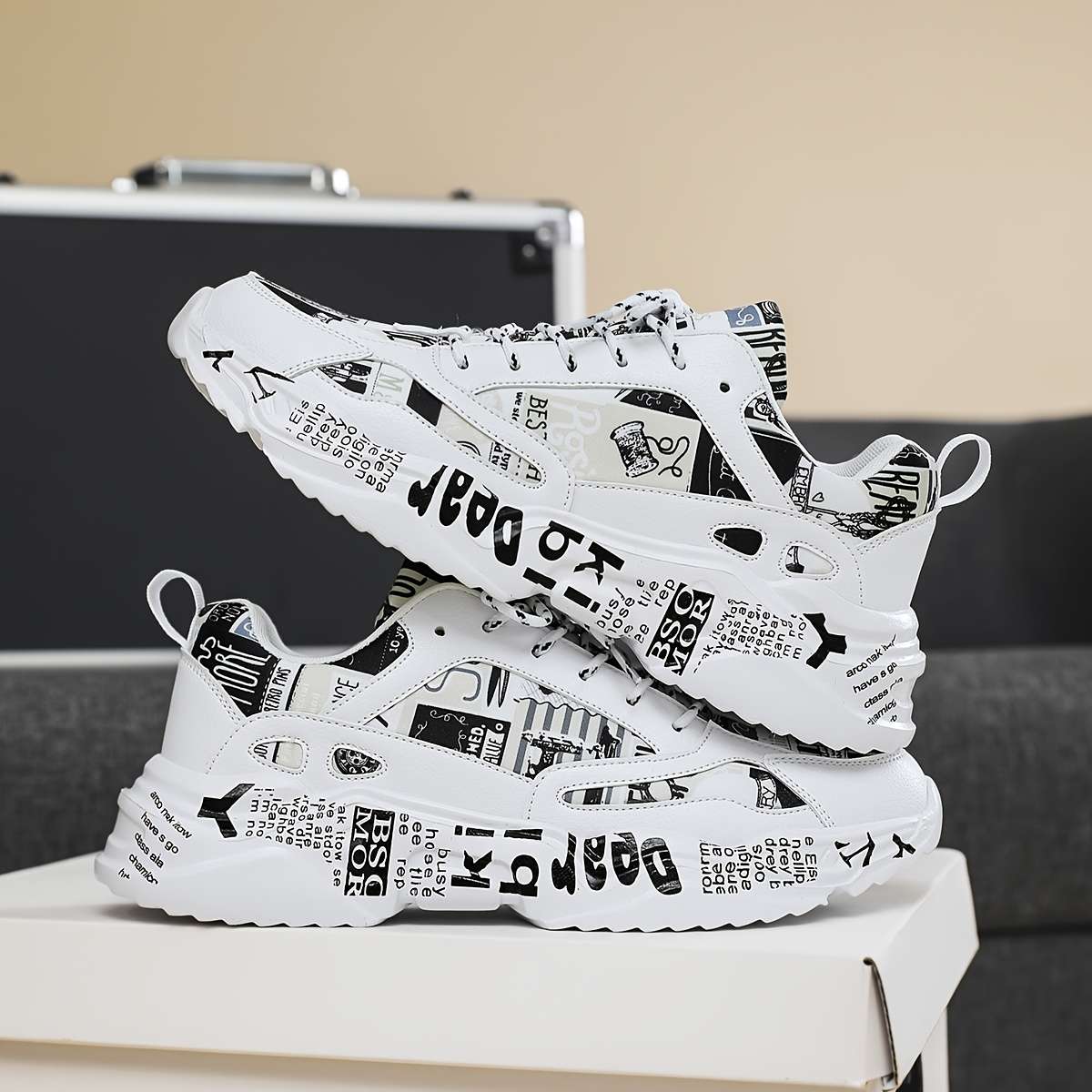 Sneakers Color White And Black Sizeuk 7