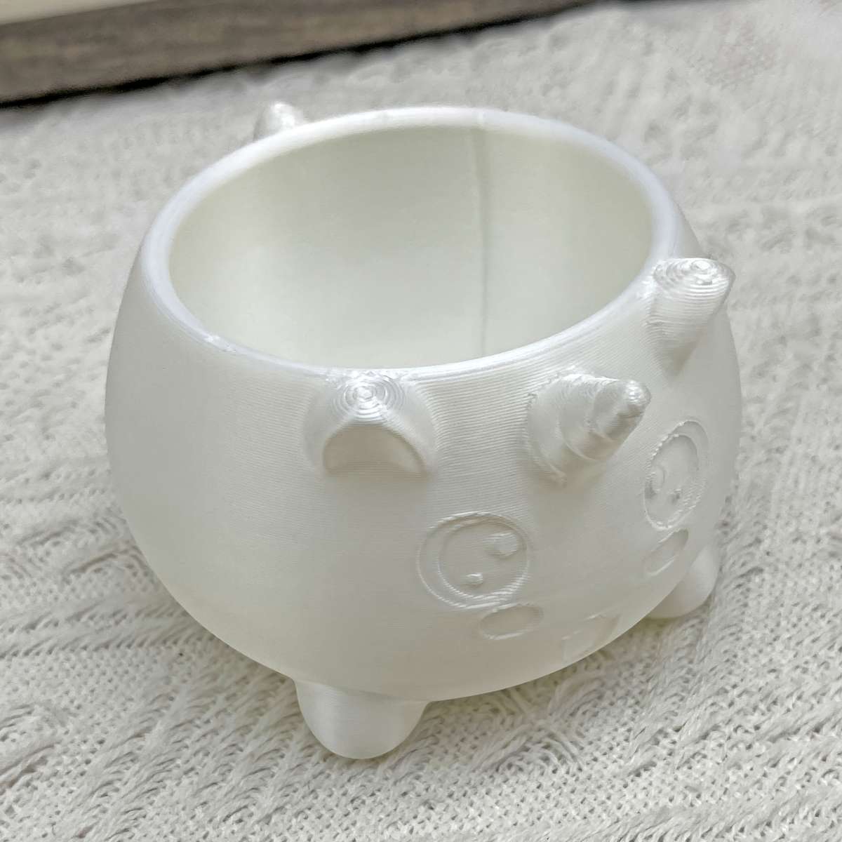 Flowerpot Color White