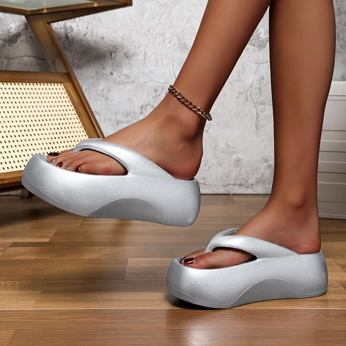 Ladies Summer Flip Flops White Uk 3.5-4