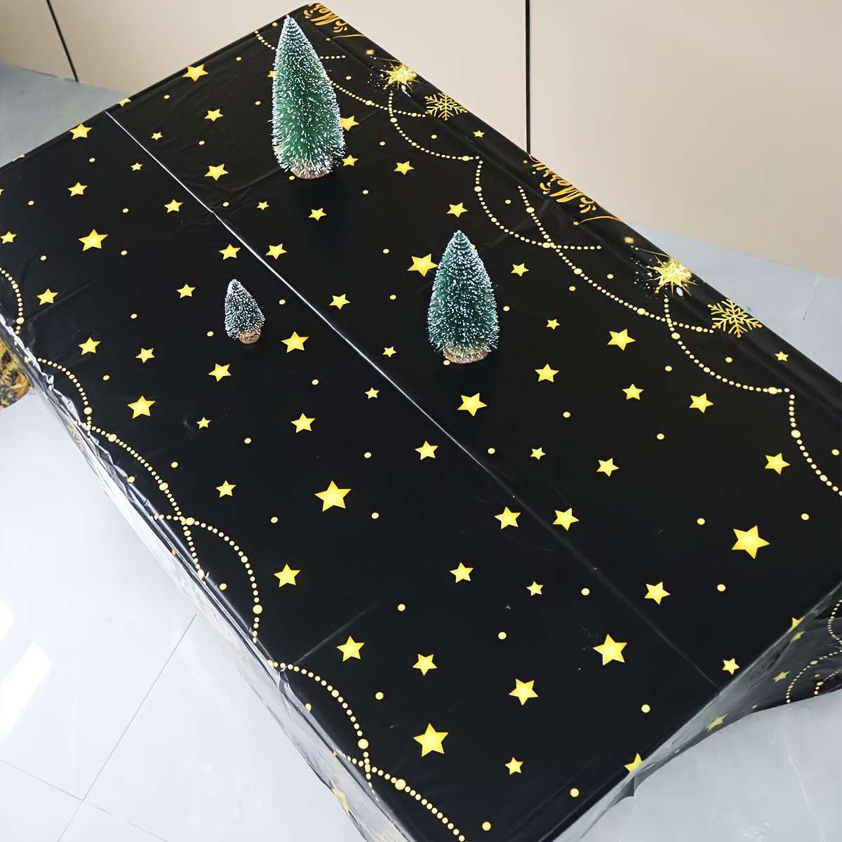 Christmas Tablecloth Quantity 2Pcs