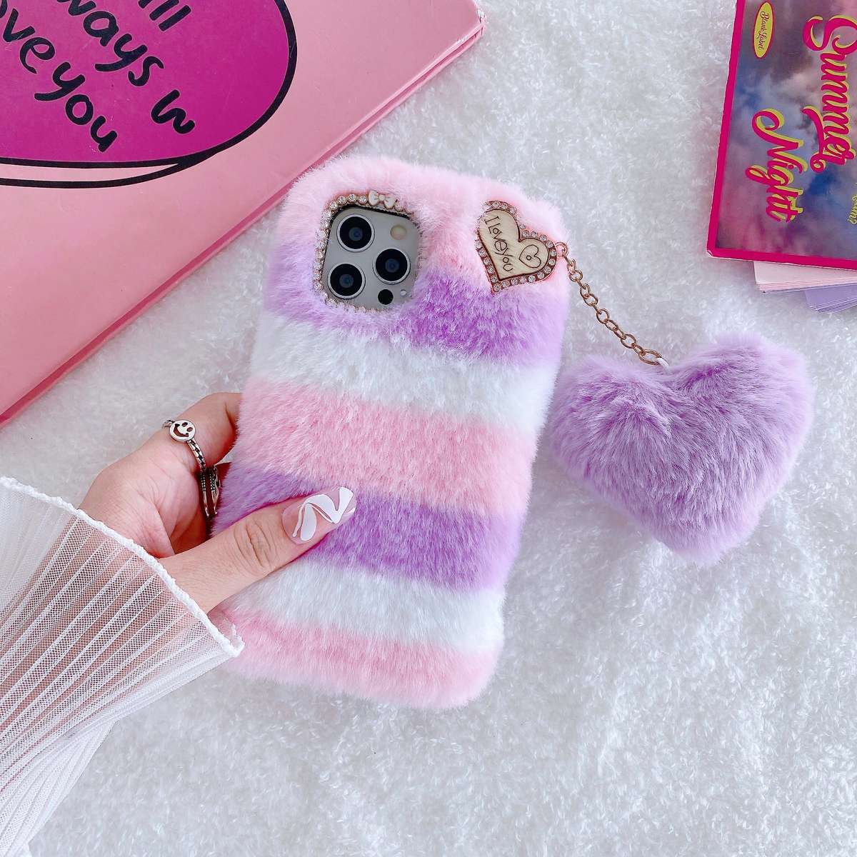 1Pc Mixed Color For iPhone 14 Plus Plush Heart Pendant Phone Case