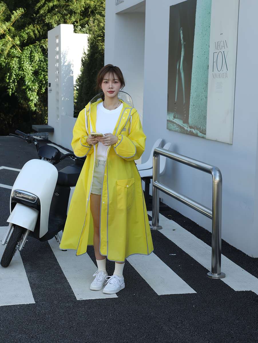 Raincoat Sky Blue Size Asian L