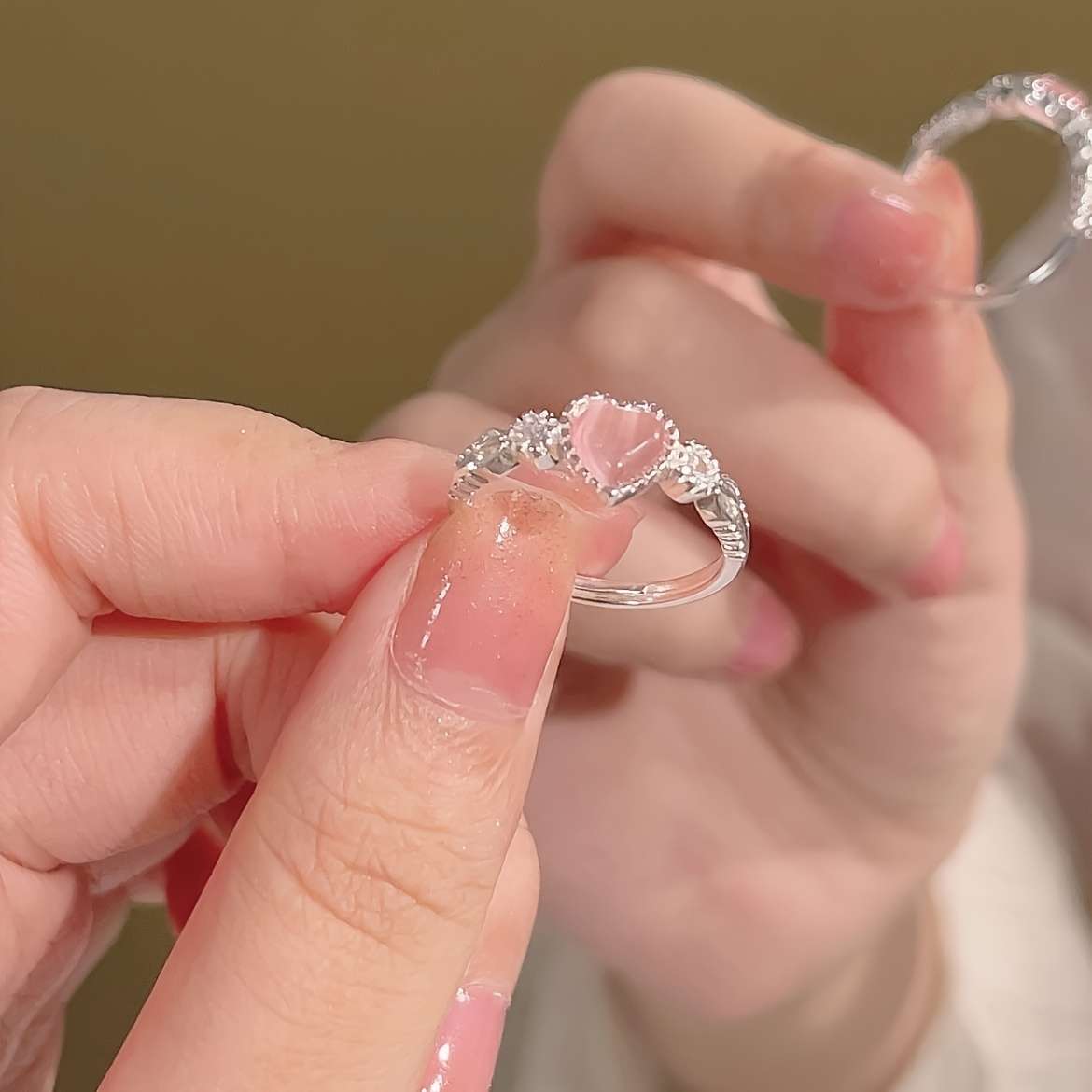 2PCS Modern Heart Comfort Fit Finger Ring Quantity