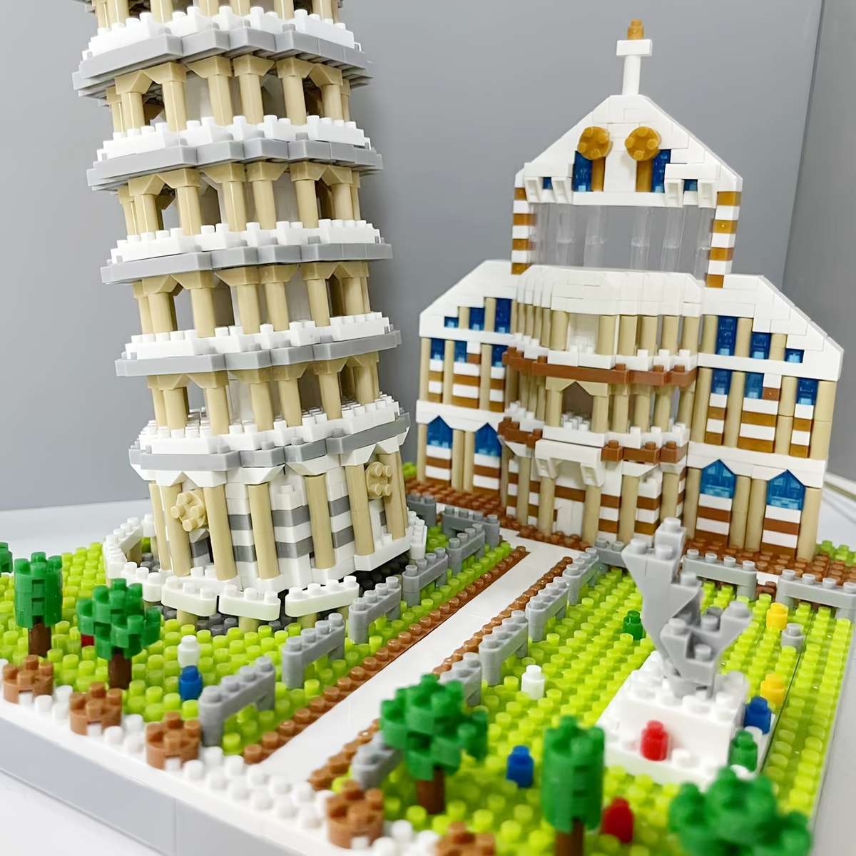 Building Toy Architectural Model Toy Set Items Leaning Tower Of Pisa 1649Pcs