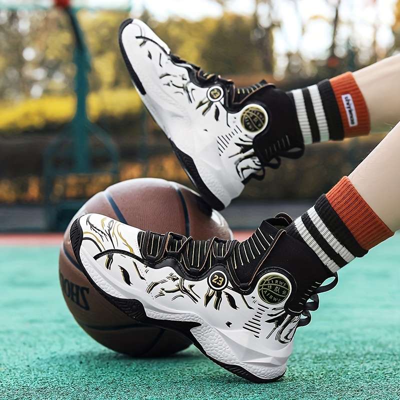 Sneakers White And Black Size Uk 6