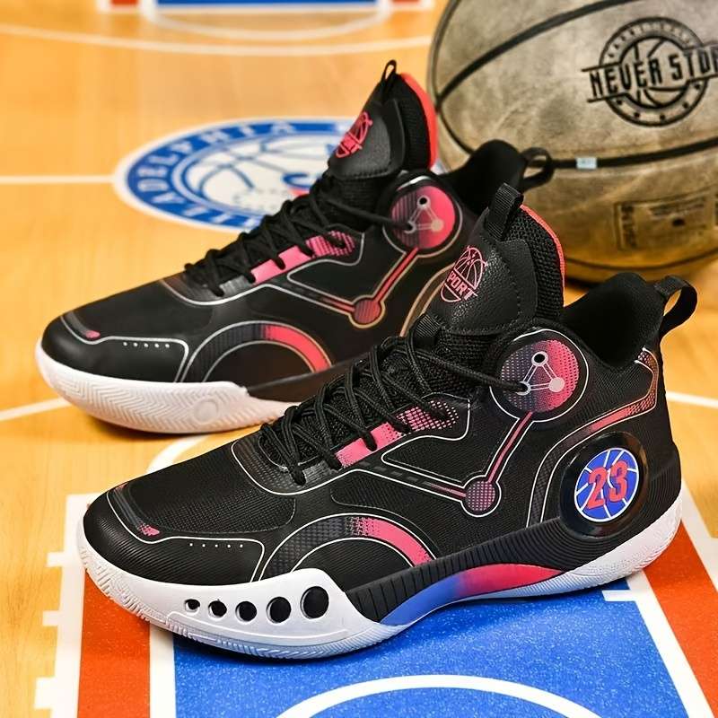 Sneakers Black Size Uk 7 Big Kid
