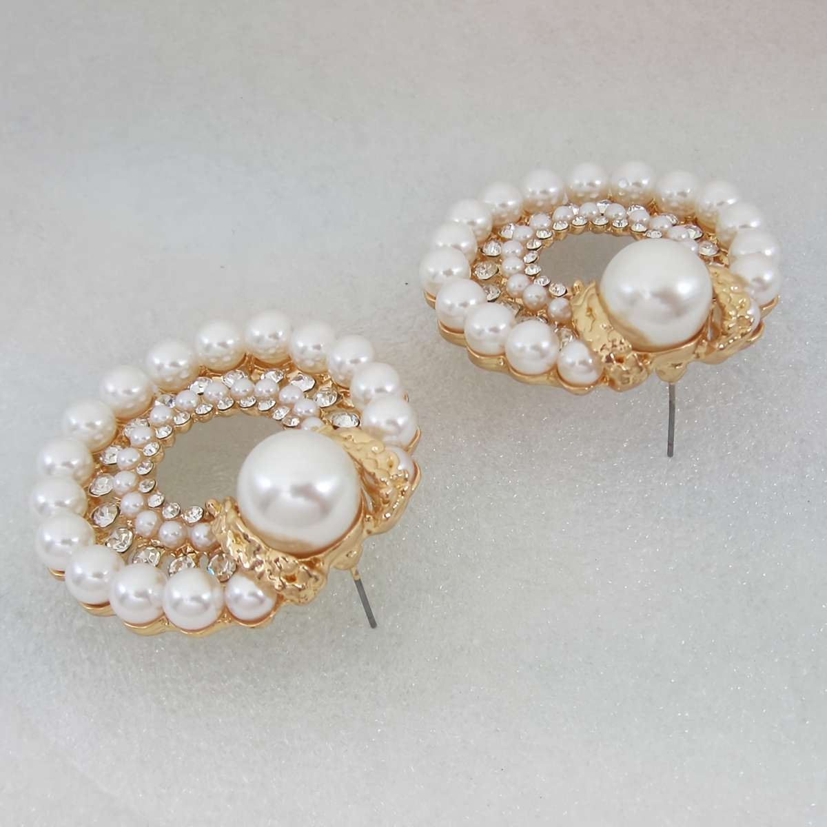 Women S Earrings Color Golden