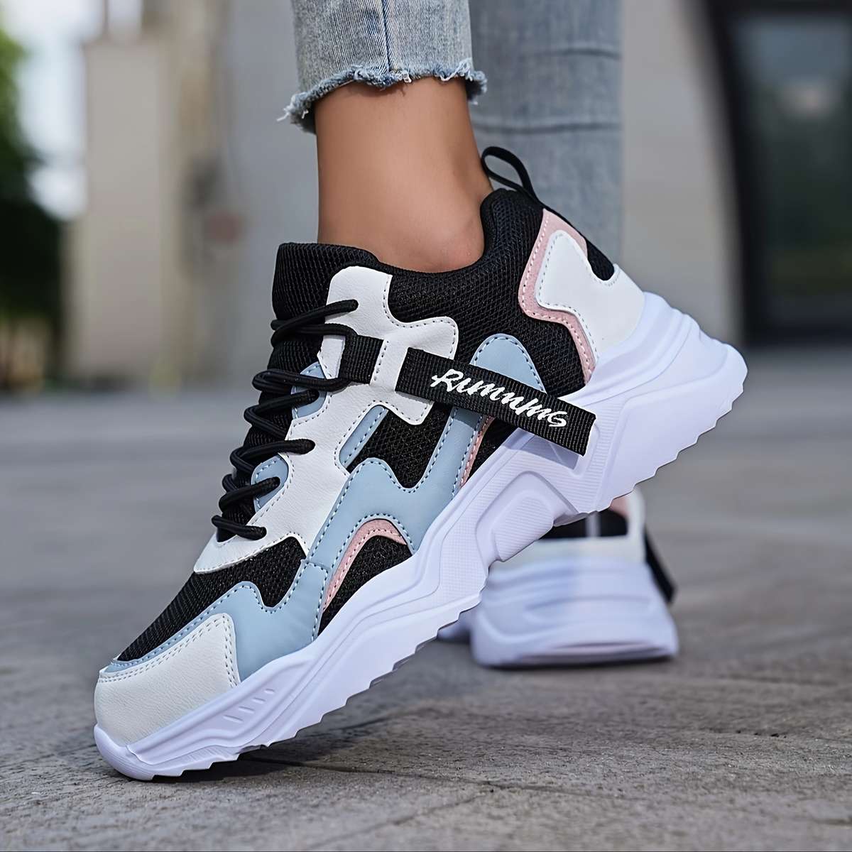 Women S Sneakers Color White And Black Sizeuk 6.5