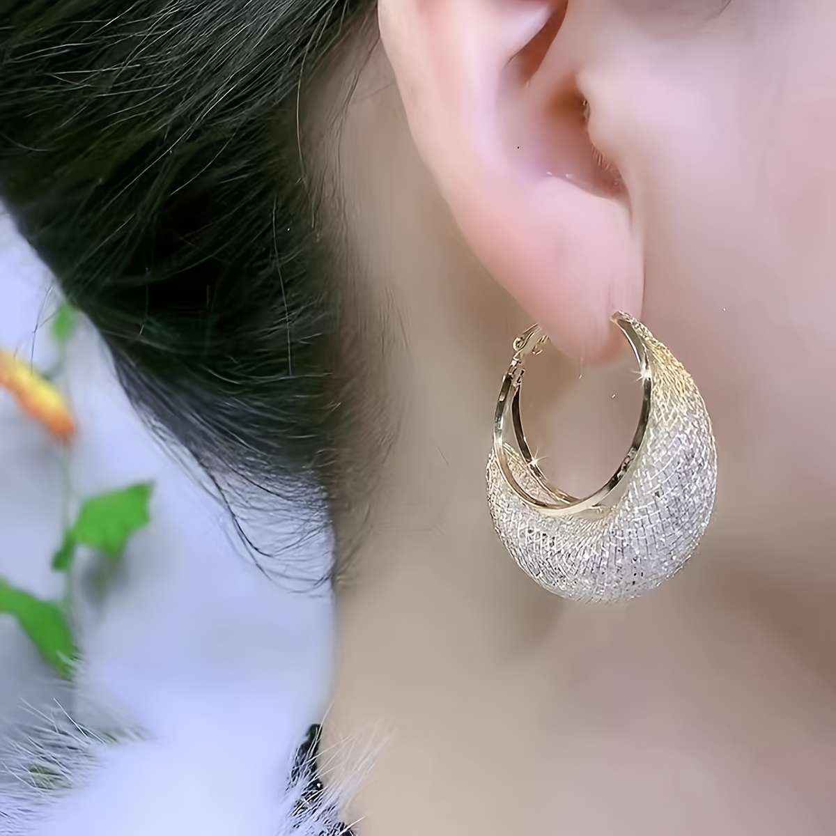 Women S Earrings Color Golden