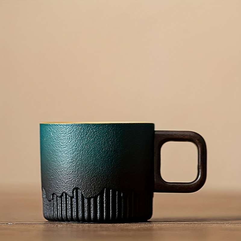 Water Cup Color Green Gradient