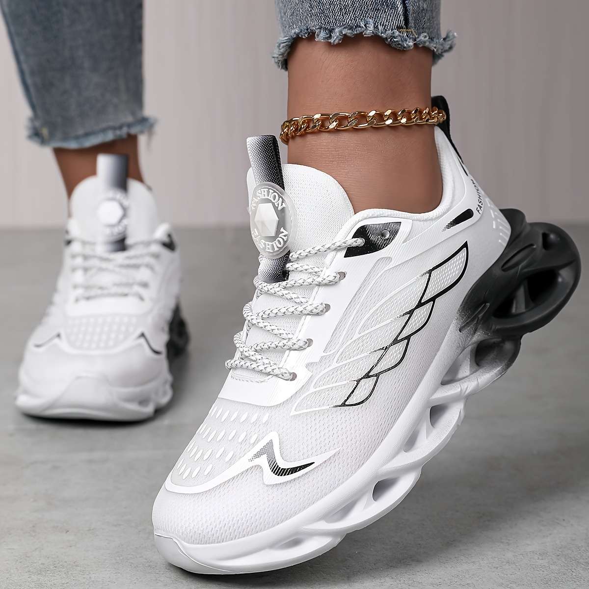 Sneakers Color White Sizeuk 7.5