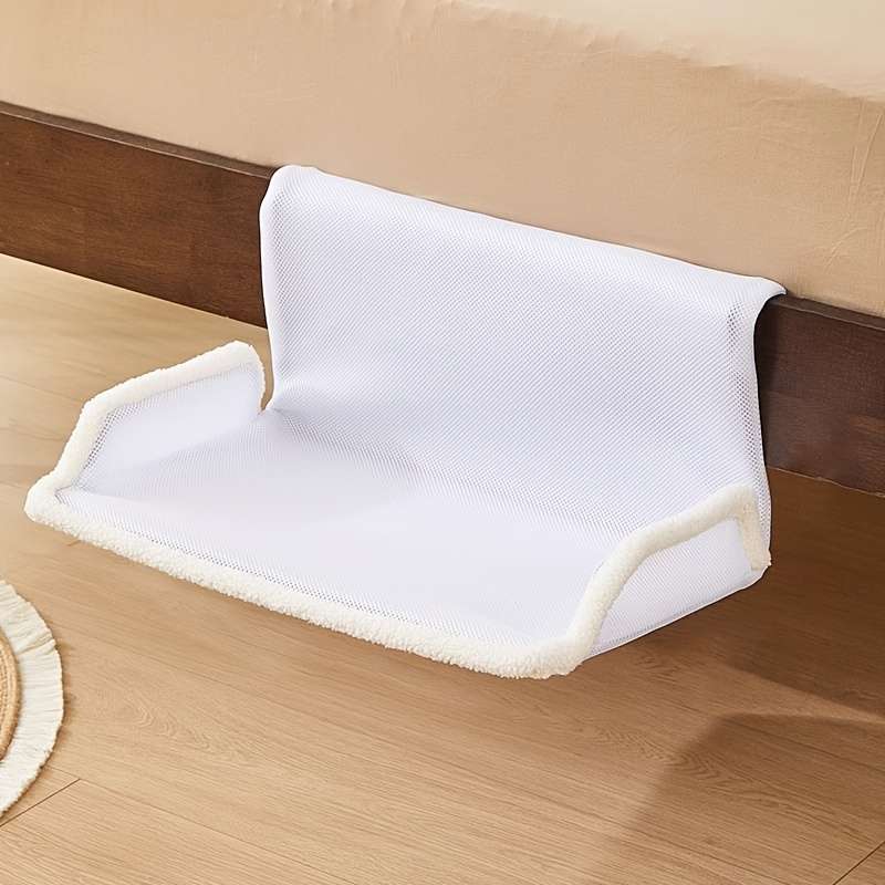 Pet supplies color White