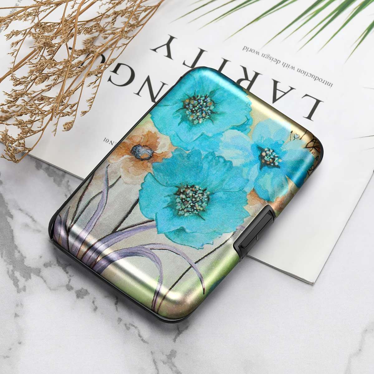 Vintage Blue Flower Mini Rfid Metal Wallet With Buckle Closurebi-Fold Design Polyurethane L