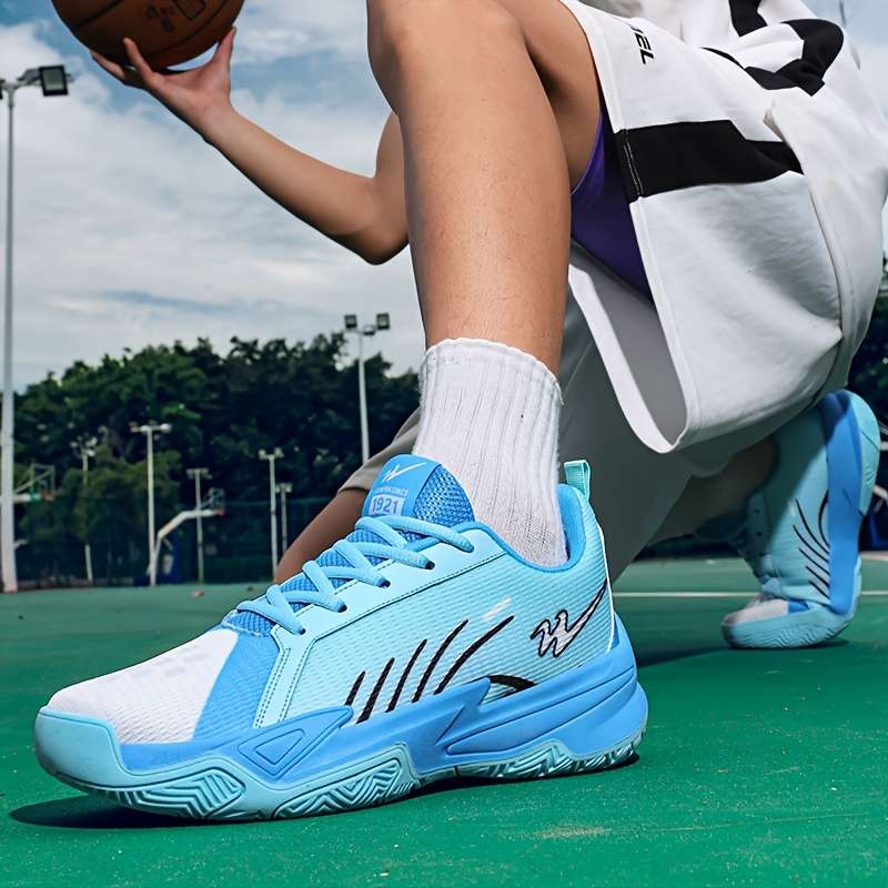Sneakers Sky Blue Size Uk 7