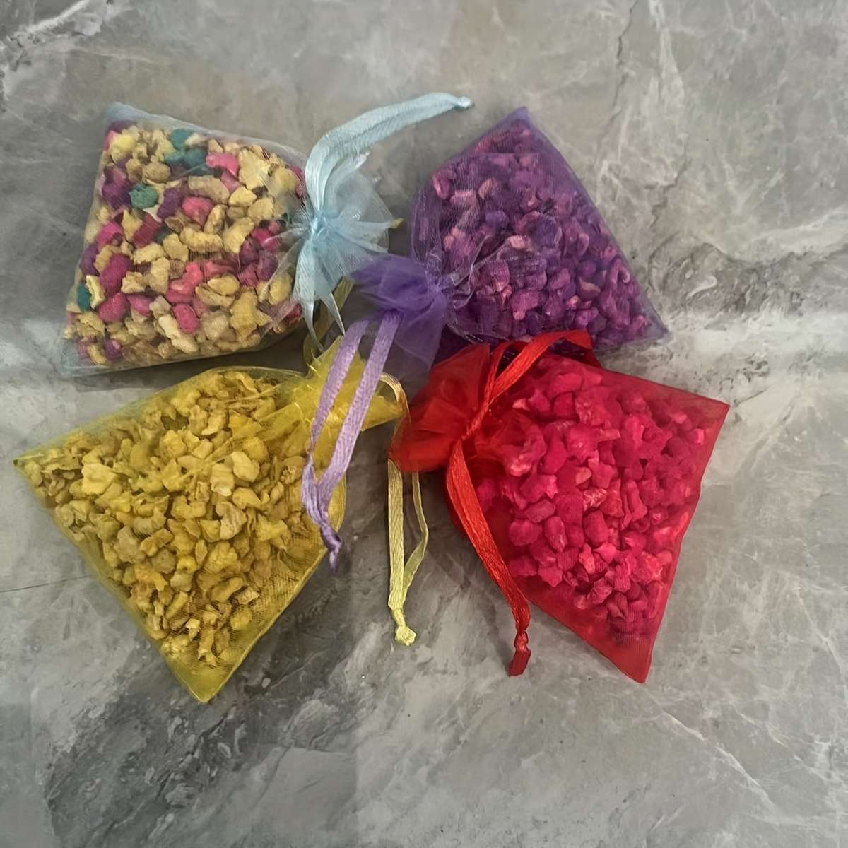 Car Aromatherapy Perfume Color Random
