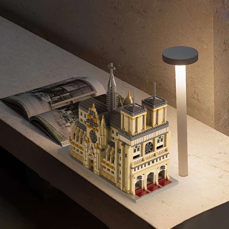 Building Toy Architectural Model Toy Set Material Abs Quantity 2908Pcs Paris Church