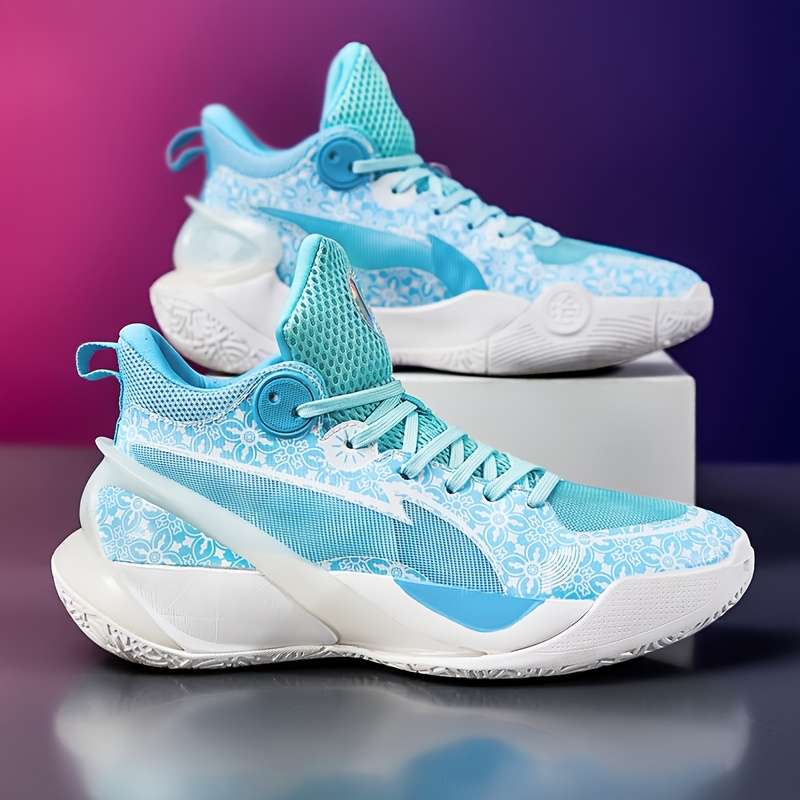 Sneakers Figure 2 Size Uk 7
