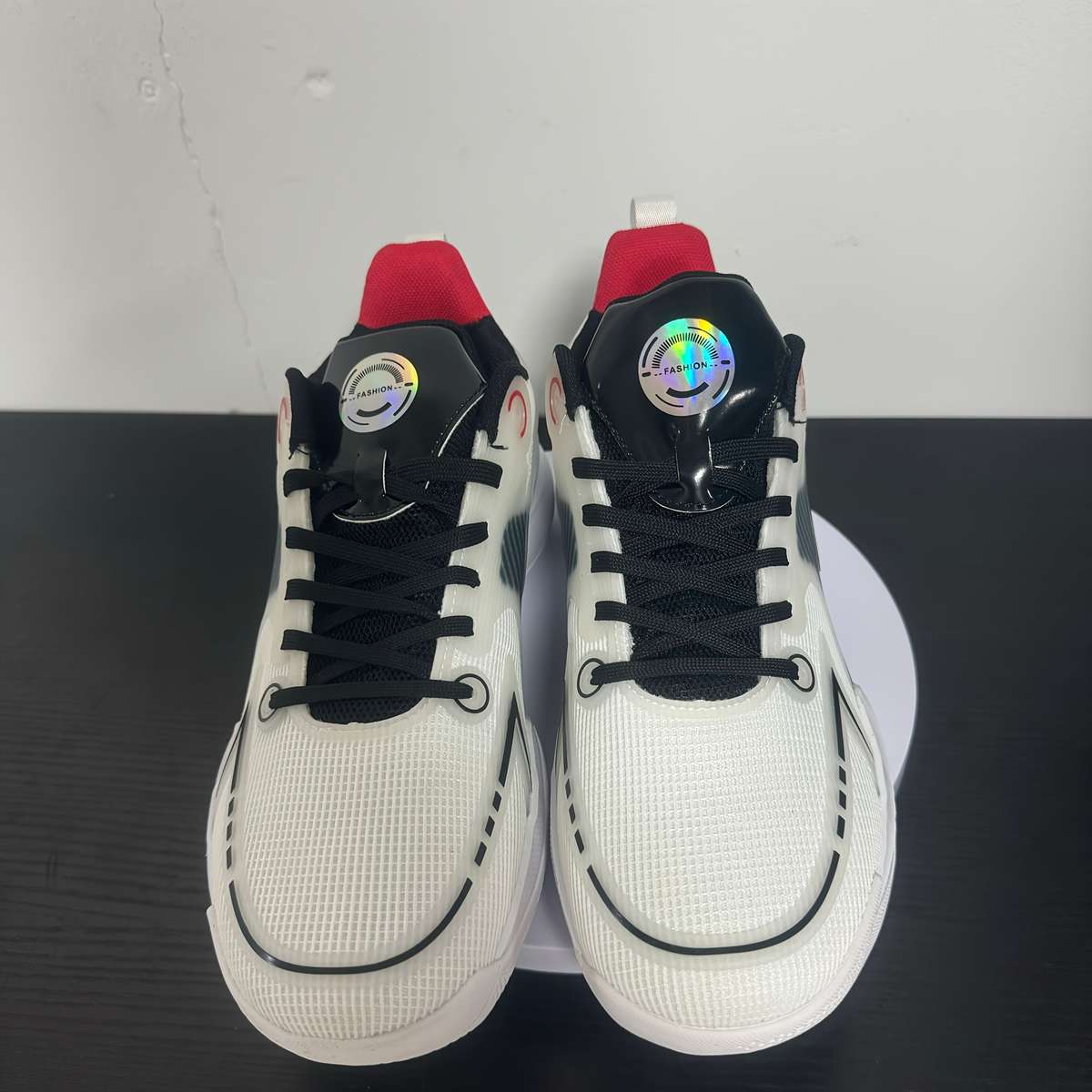 Sneakers White Red Size Uk 7