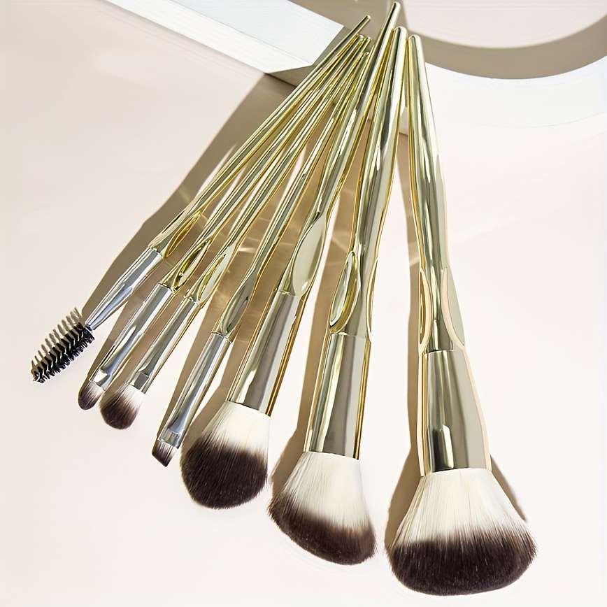 Makeup Brush Set Color 7Pcs Light Golden