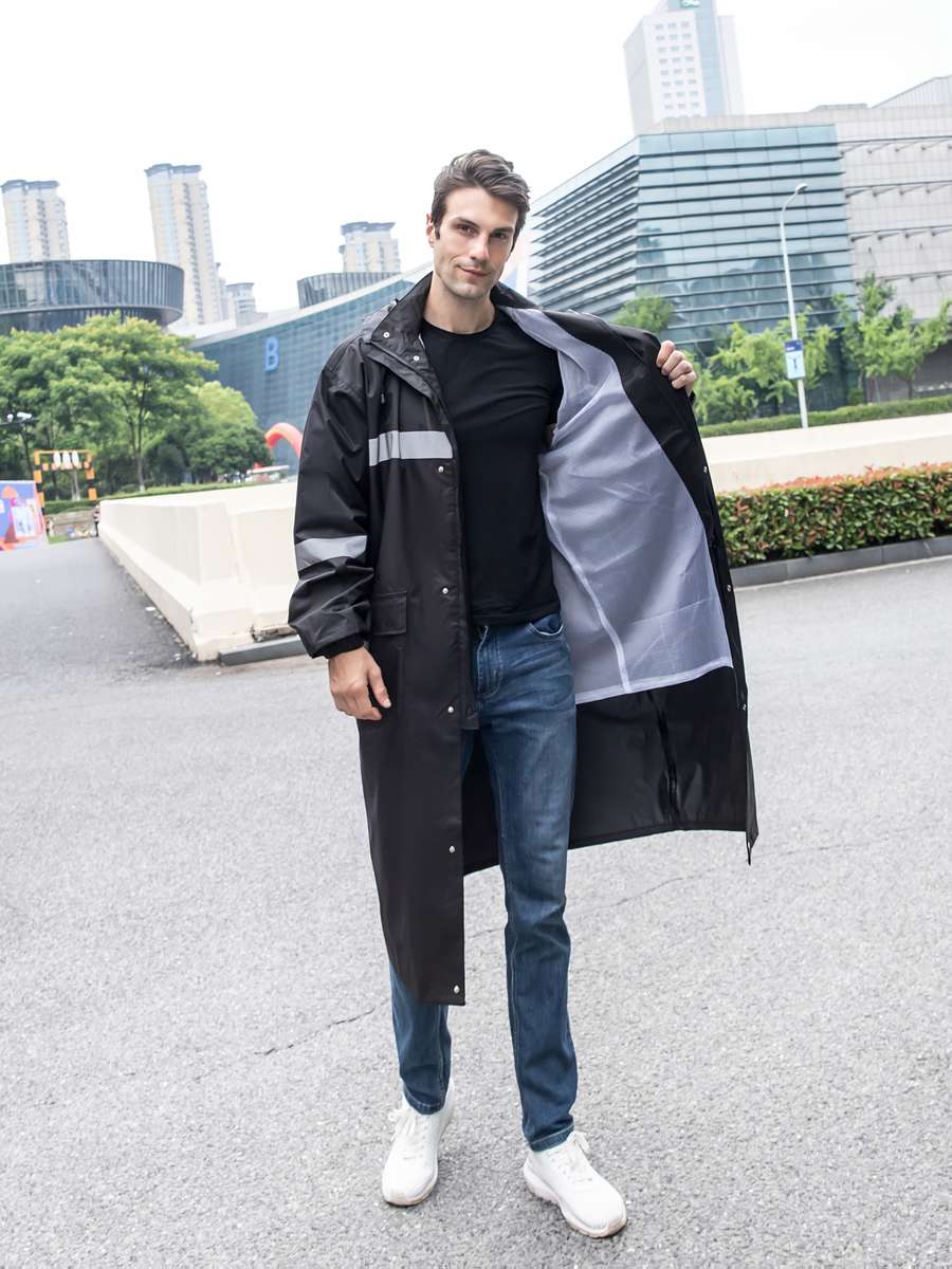 Raincoat Black Size Uk M