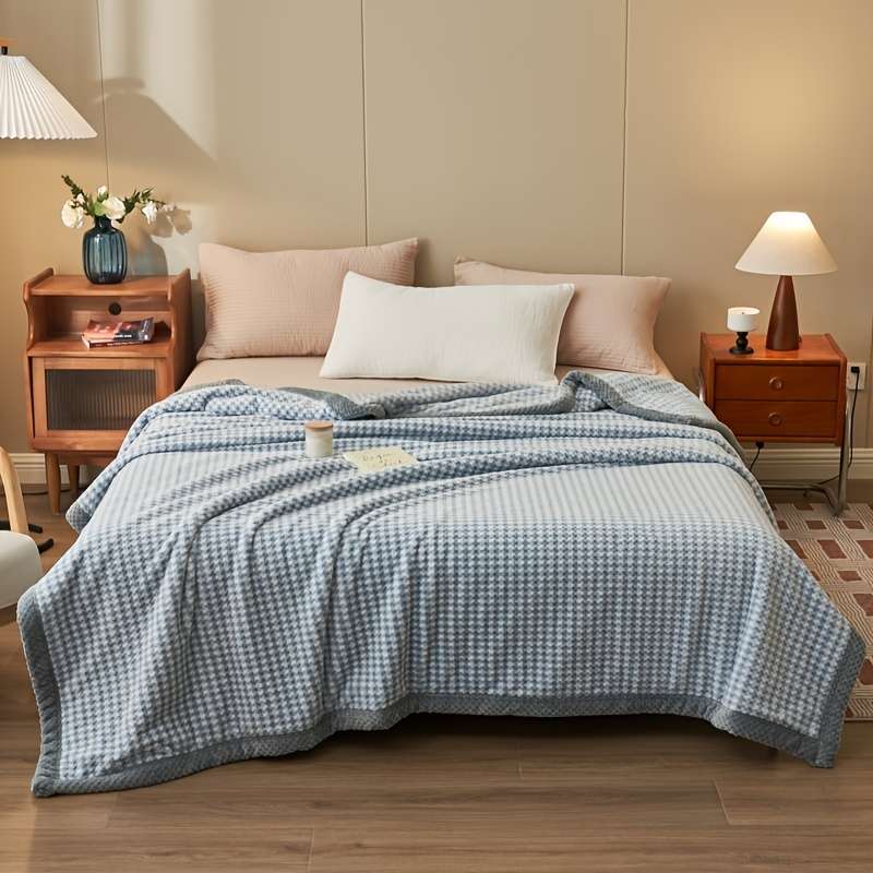 Blanket Small Checkered Blue Size 47..7.62Cm*200.15Cm
