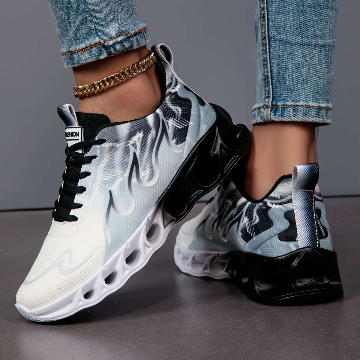 Sneakers Color Black Sizeuk 7