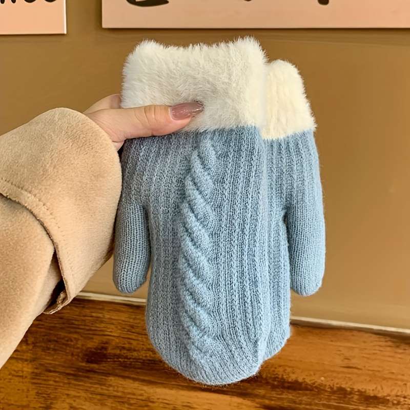 Gloves Color Blue