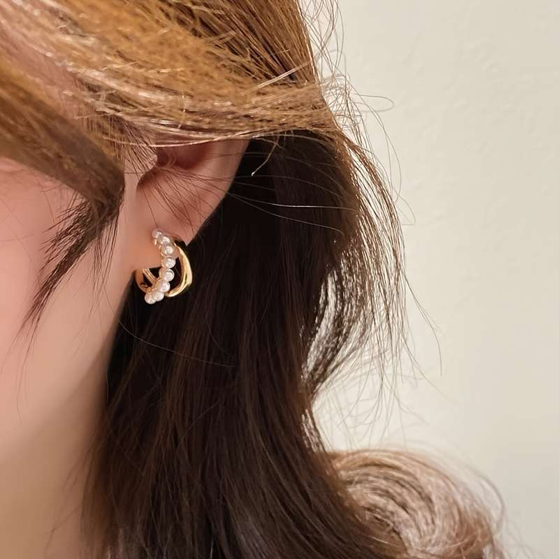 Women S Earrings Color Golden