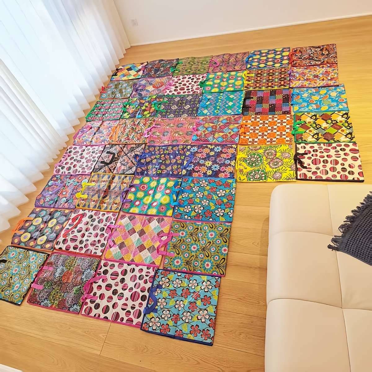 2Pcs Random Storage Bag Various Patterns Storage 2 Random Ones