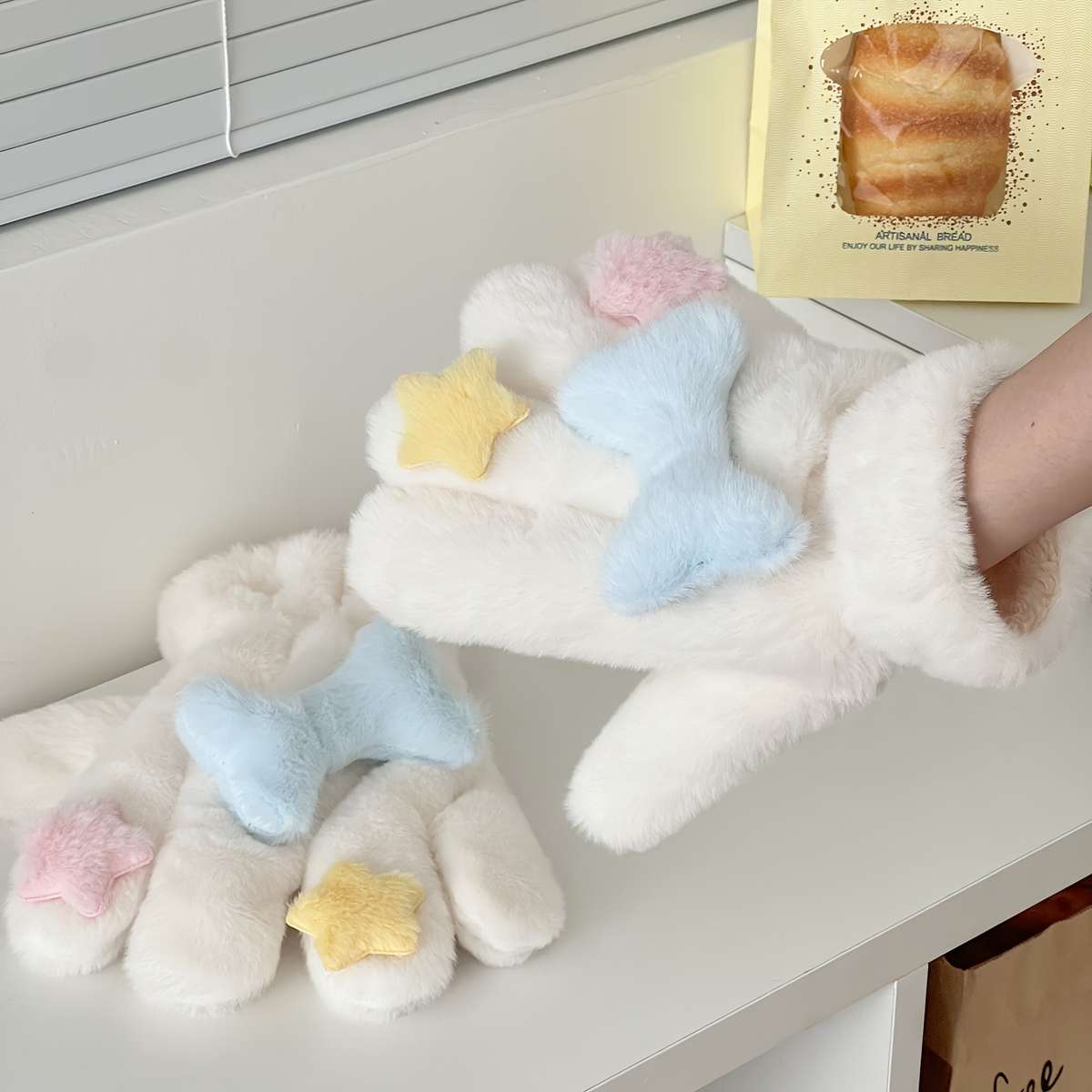 Gloves Color White Modelfive-Finger Bone Gloves