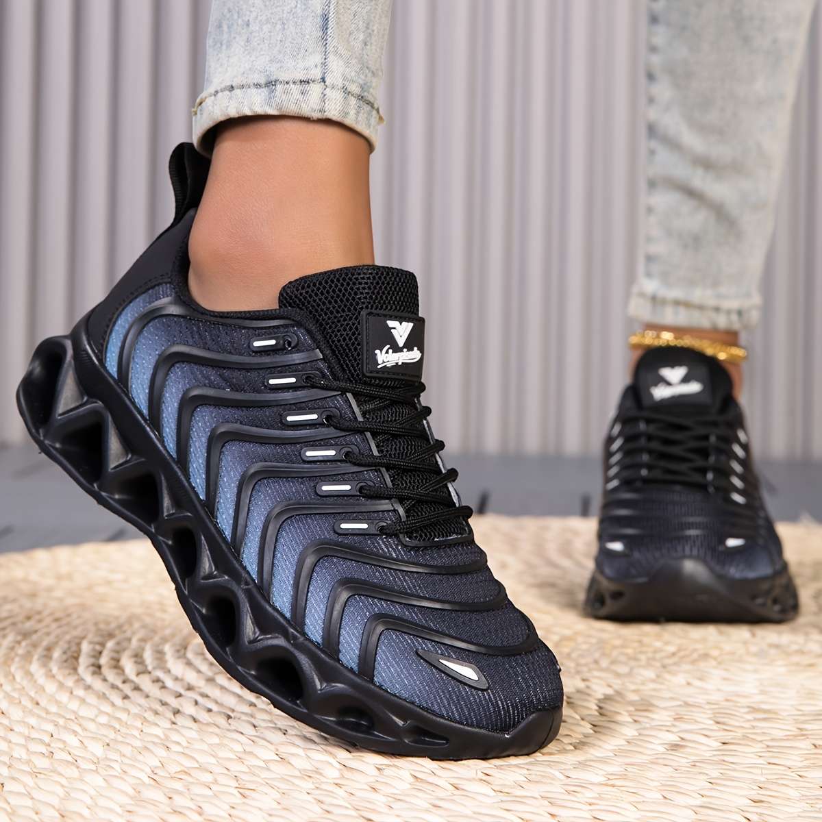 Sneakers Color Black Sizeuk 7