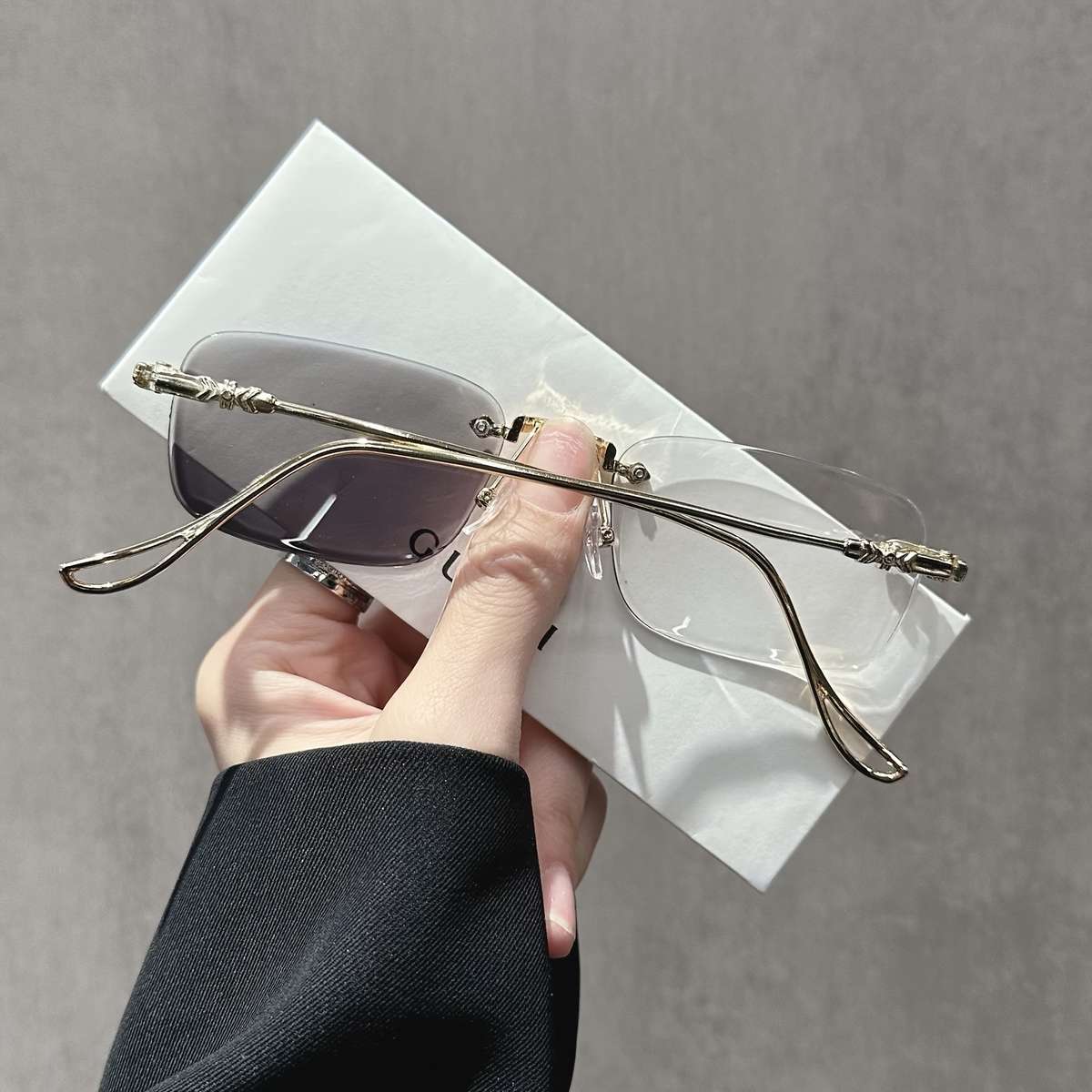 Mens Glasses Color Golden Frame Turns Gray