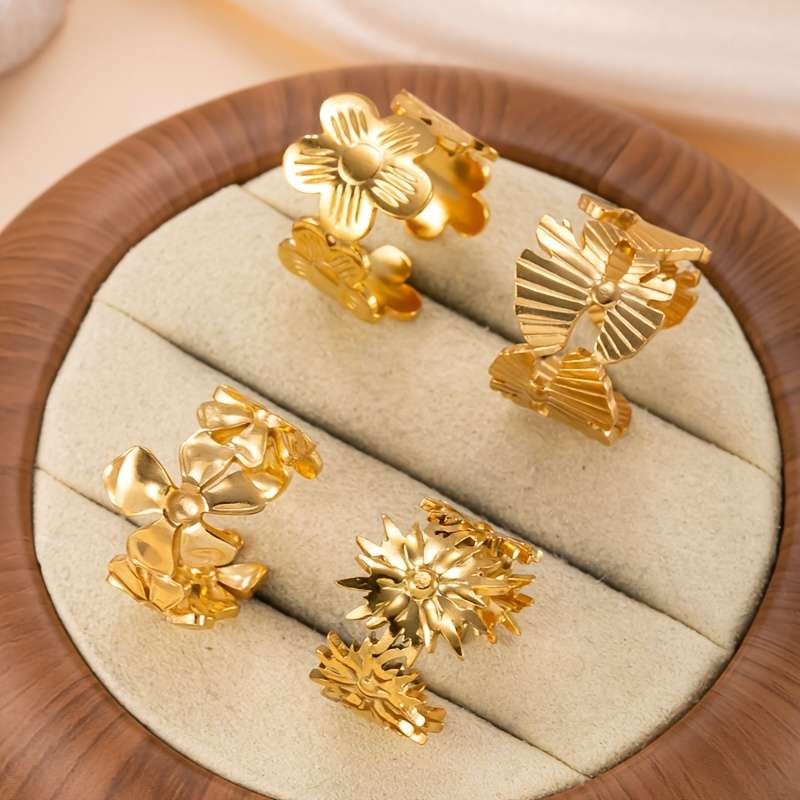 Stylish Rose Adjustable Ring Color Golden