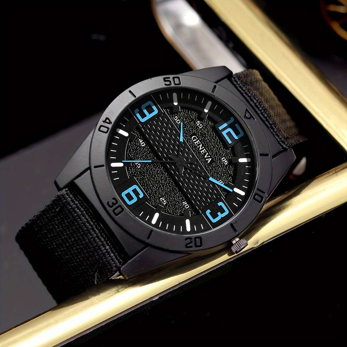 5Pcs Fashion Casual Elegant Round Retro Canvas Strap Quartz Men Watch