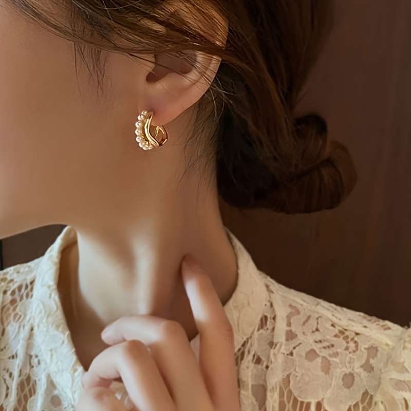 Women S Earrings Color Golden