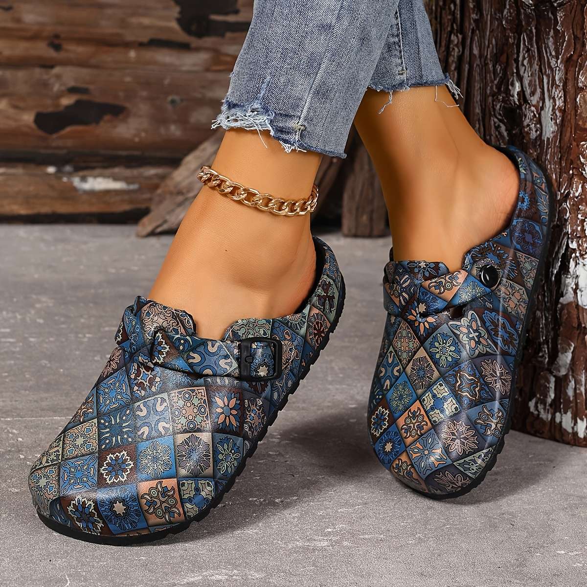 Sandals Color Blue Size Uk 4