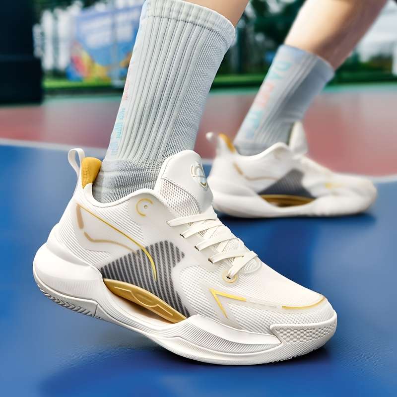 Sneakers Figure 2 Size Uk 7