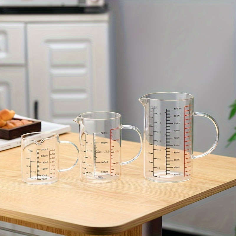 Measuring Cup Model Medium Graduated Cup 18Oz