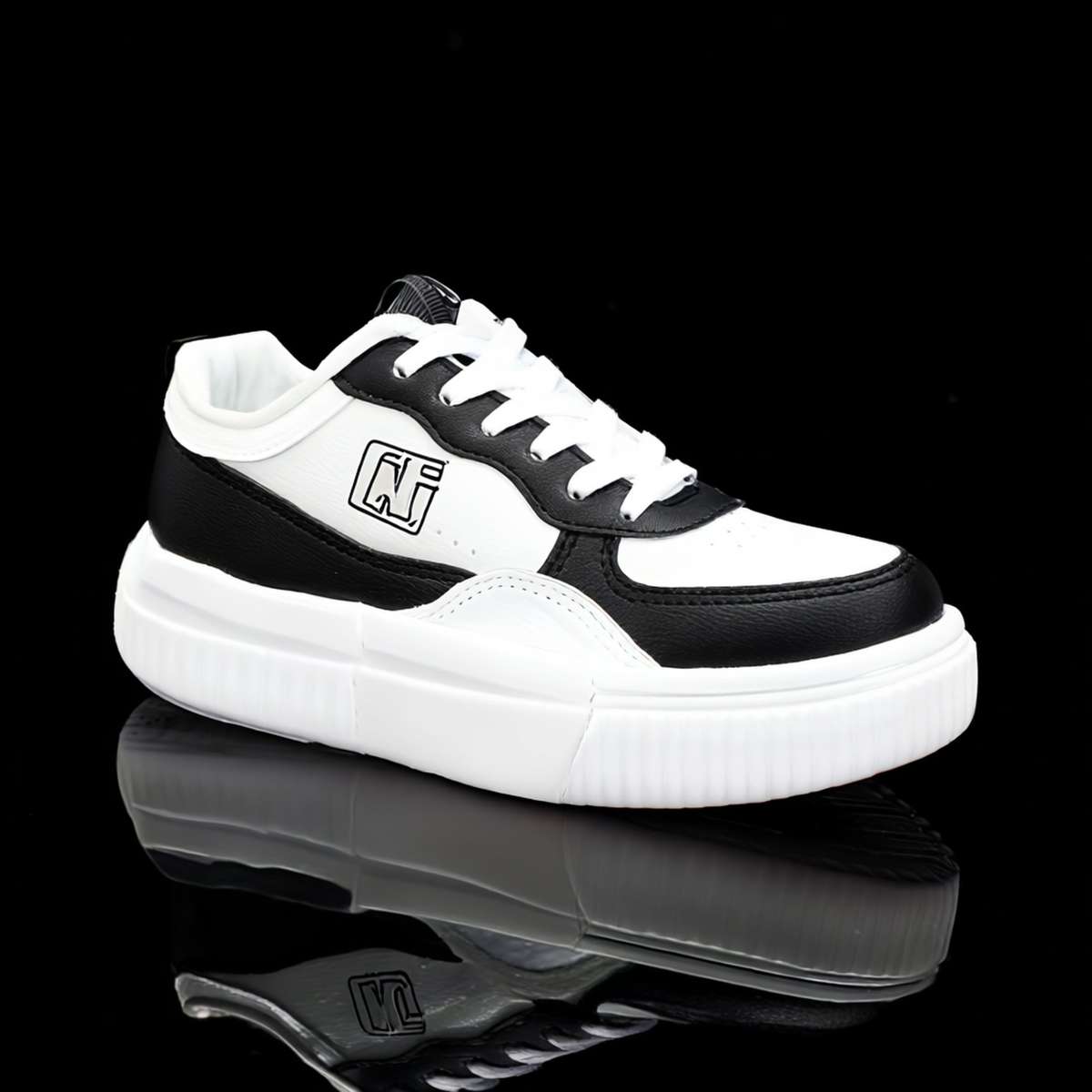 Sneakers Color All White Sizeuk 7